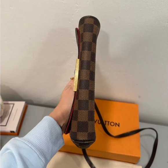 Louis Vuitton Favorite PM Crossbody Bag - Picture 4 of 9